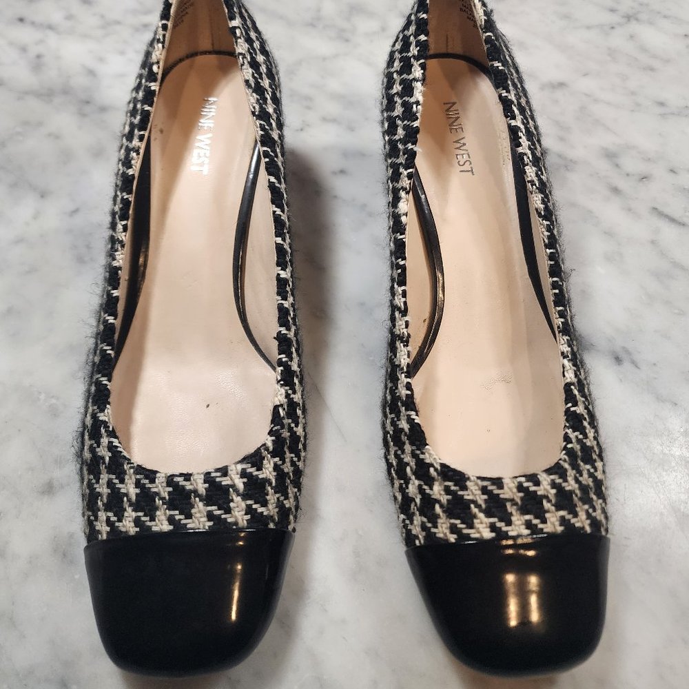 Size 10 Nine West Pumps, Black and White Cloth Houndstooth 2 1/2 inch heel